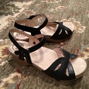 Dansko black sandals size 40 or 9